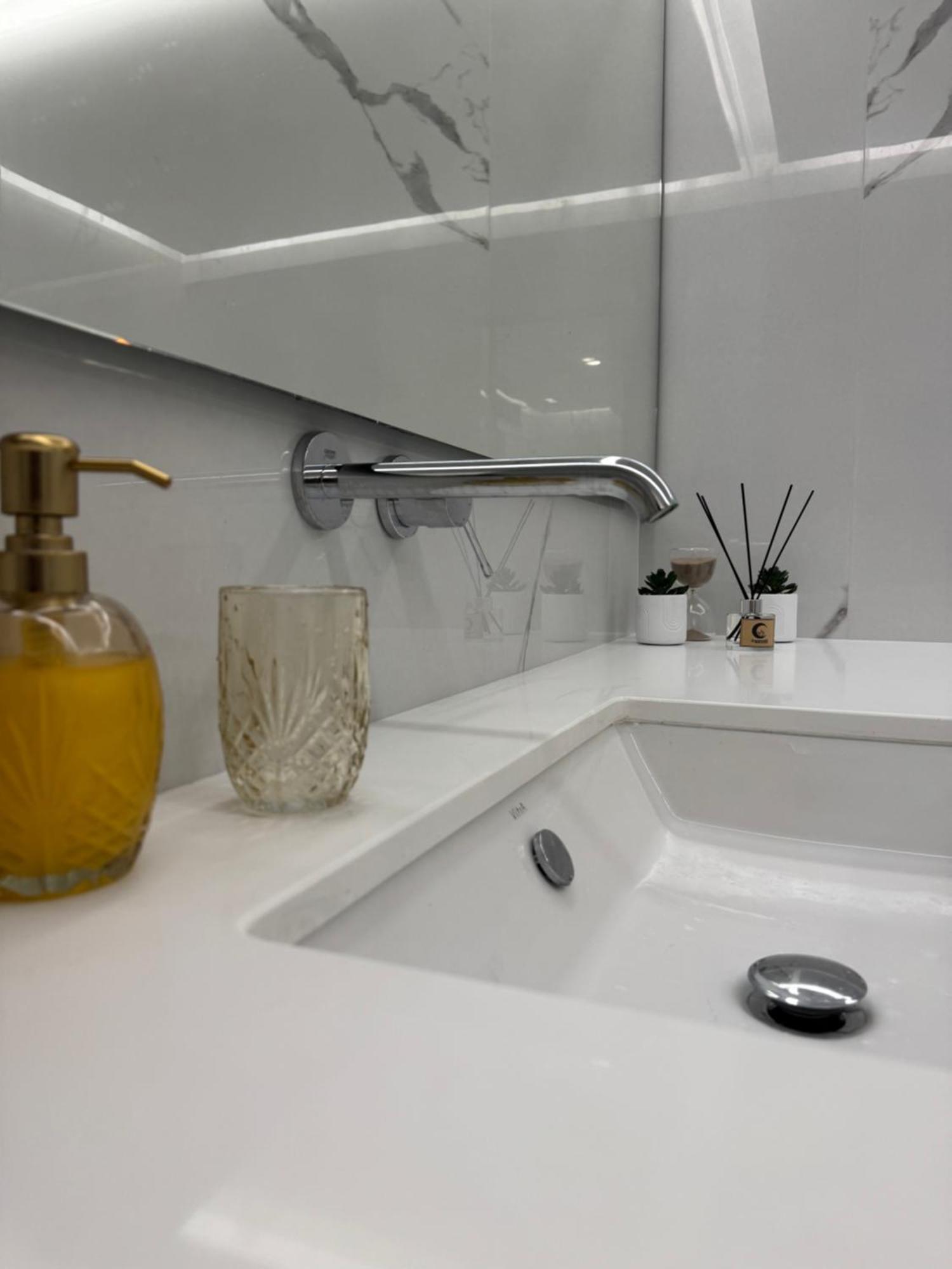 Modern Minimal Apartment Ierápetra Exterior foto
